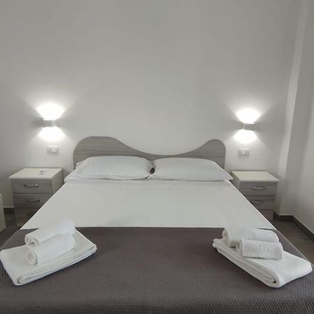 Case Vacanze Blue Sea Mascali Bagian luar foto